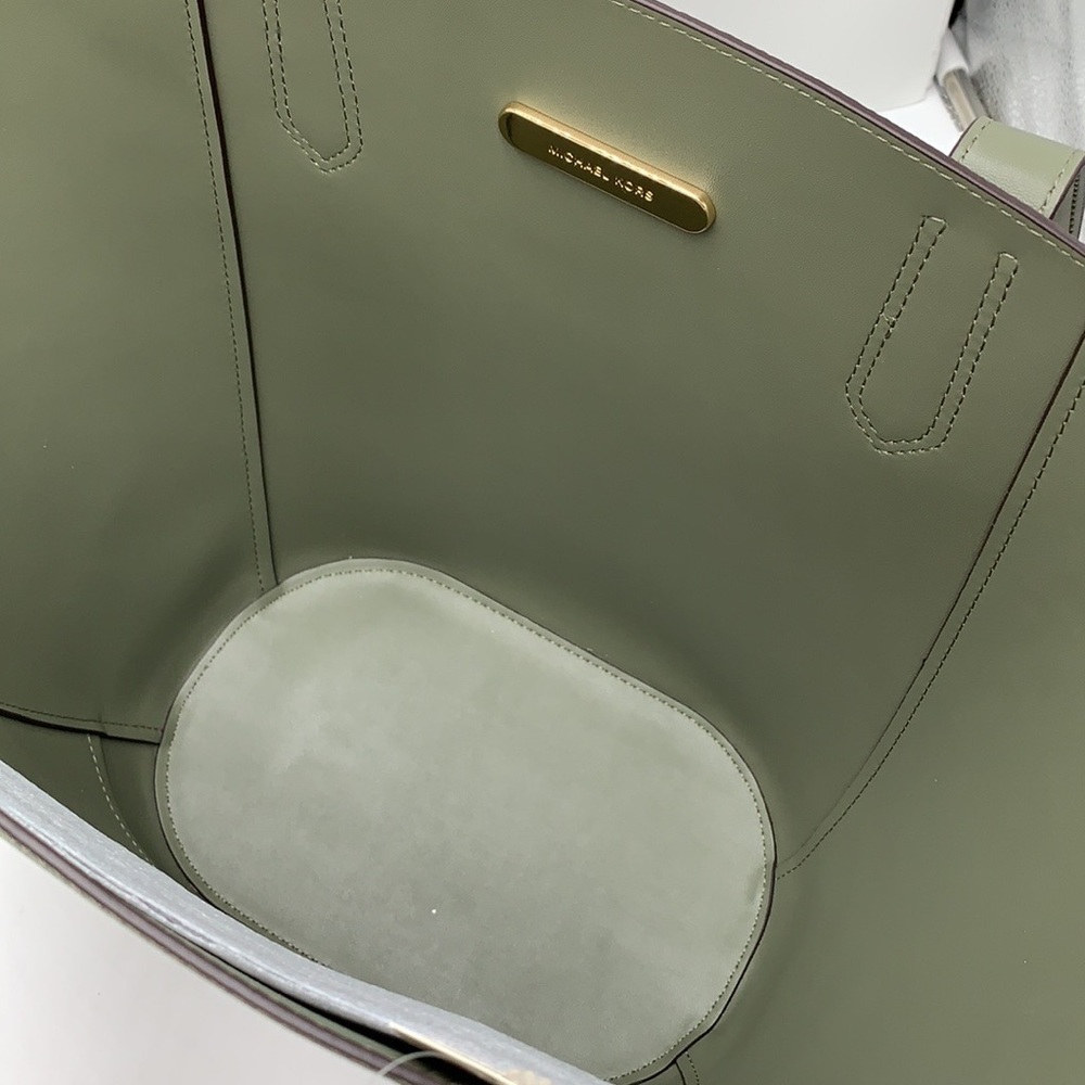 MICHAEL KORS PORTIA Large TOTE ARMY GREEN COLOR Pebbled leather/ suede - Picture 6 of 14